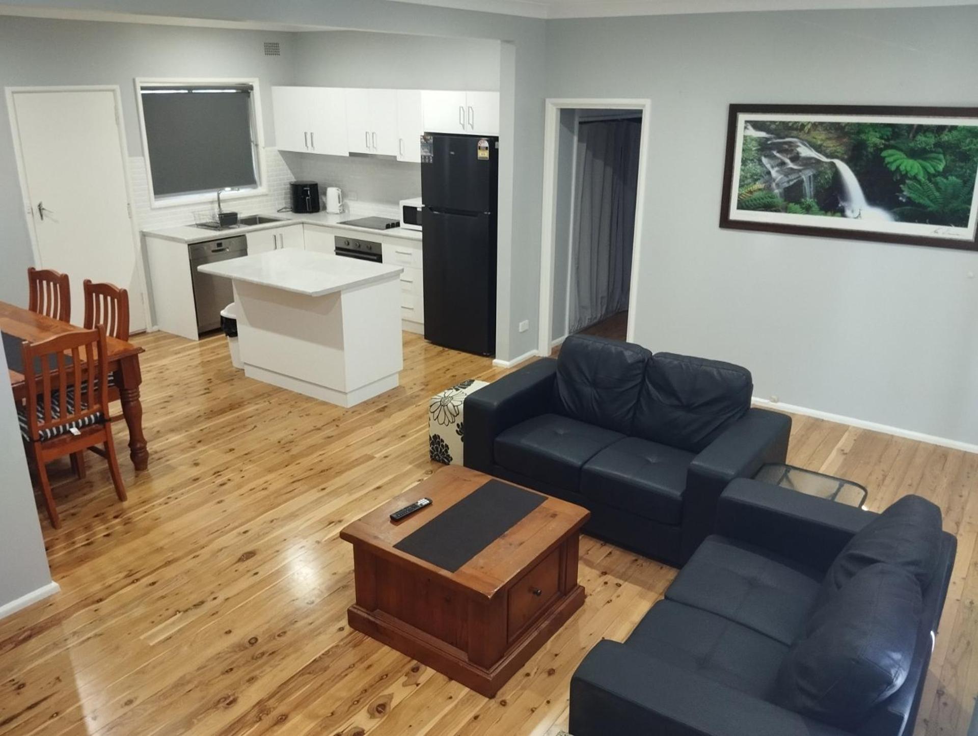 דובו Across Country Motor Inn מראה חיצוני תמונה